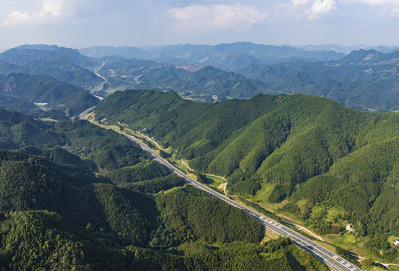 平塘至天峨高速公路